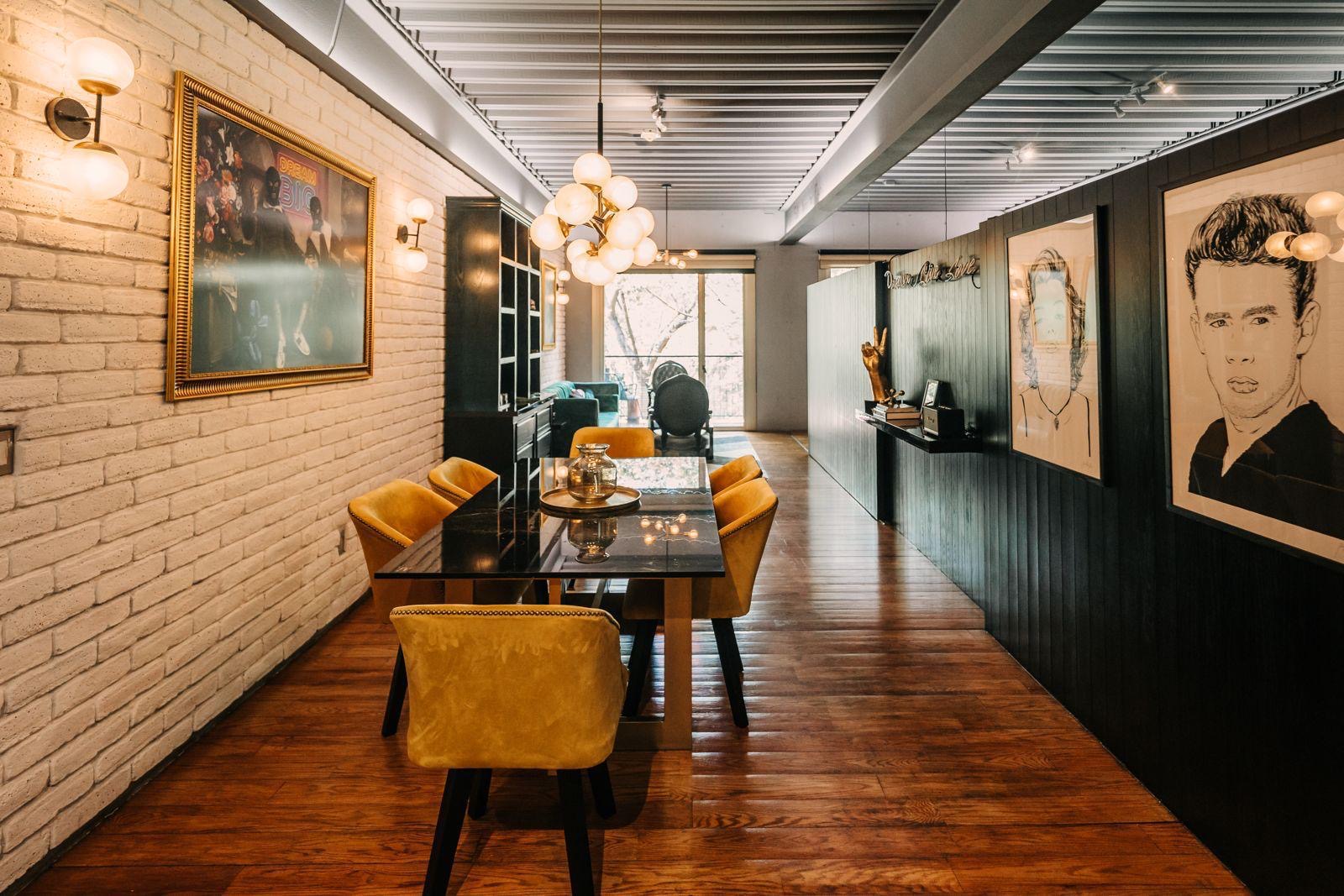 Dining gallery
